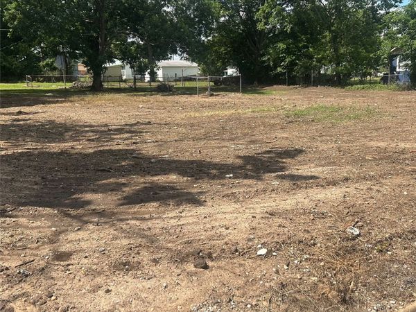 305 E Tahlequah , Sulphur, OK 73086