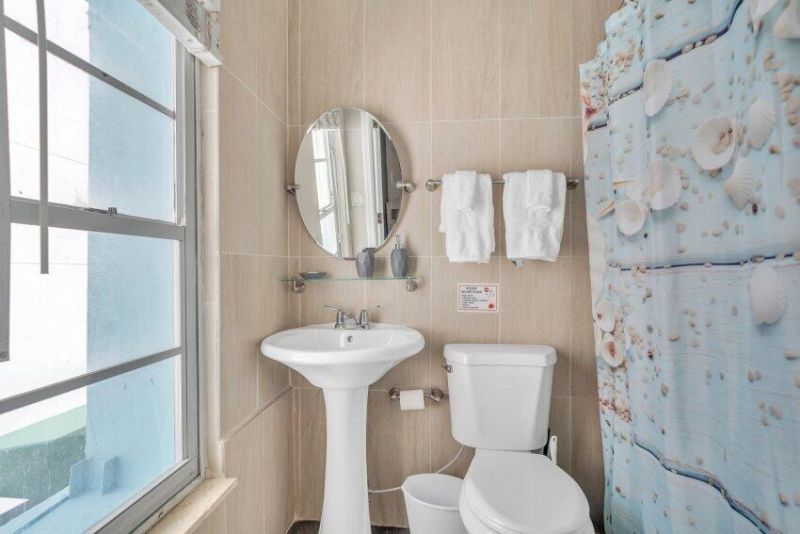 324 Indiana Street, Unit 3, Hollywood, FL 33019 Photo