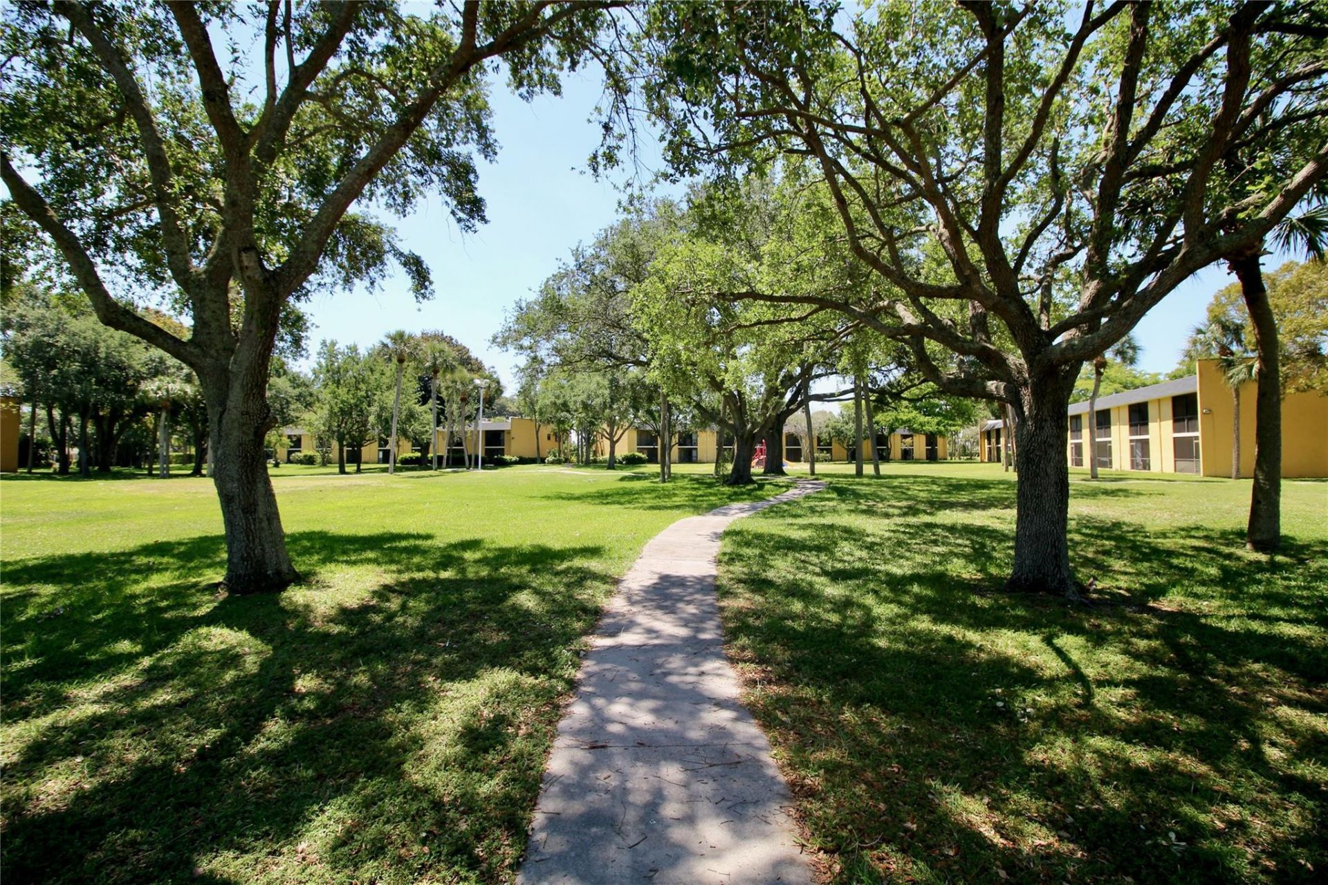 316 Meadows Circle, Unit 316, Boynton Beach, FL 33436 Photo