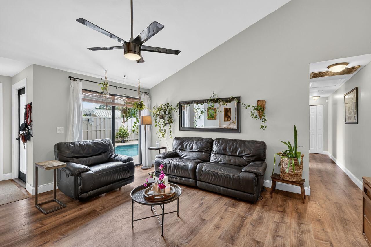 5378 Eagle Lake Drive, Palm Beach Gardens, FL 33418 Photo