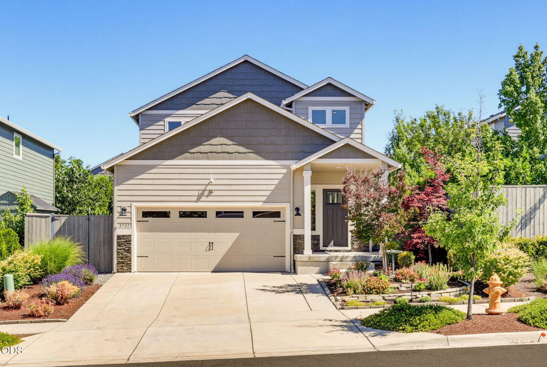 3727 Sidney Way, Medford, OR 97504 Main Photo