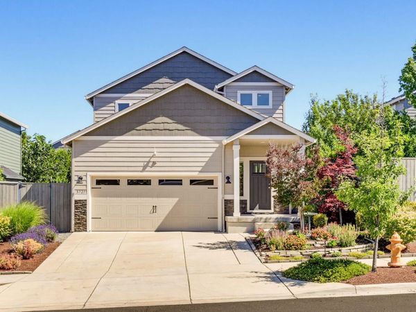 3727 Sidney Way, Medford, OR 97504