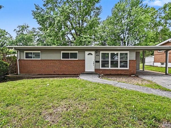 435 Saint Edward Lane , Florissant, MO 63033