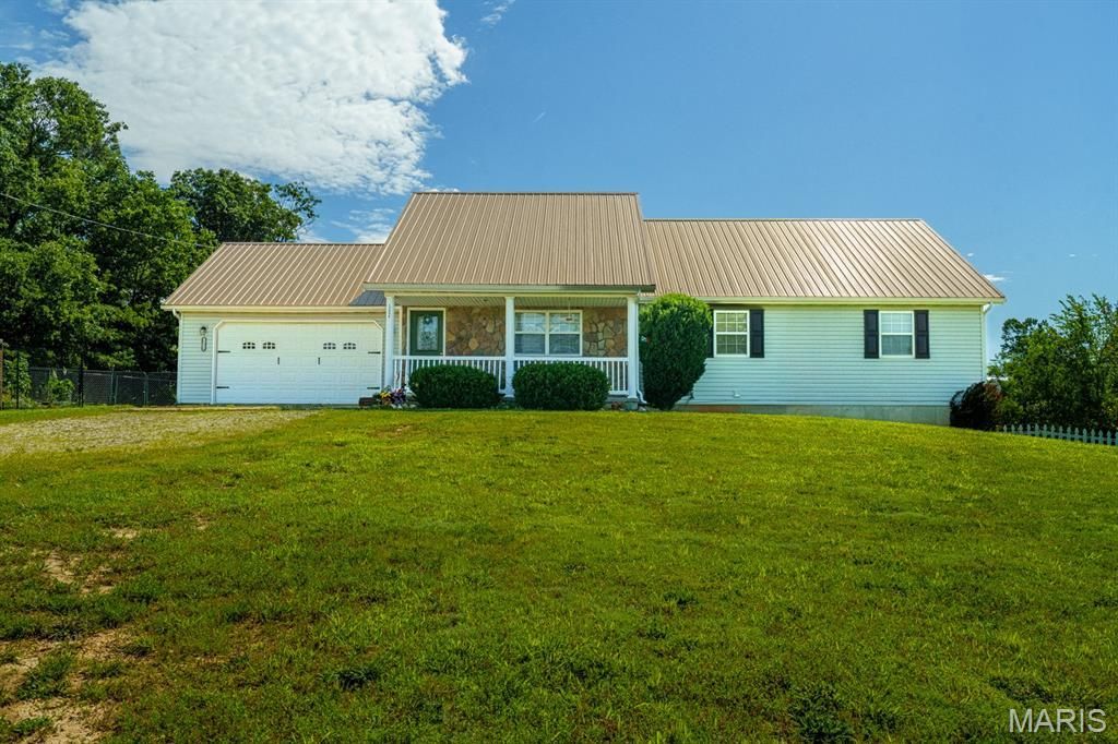 13996 Sherwood  Lane , Plato, MO 65552 Main Photo