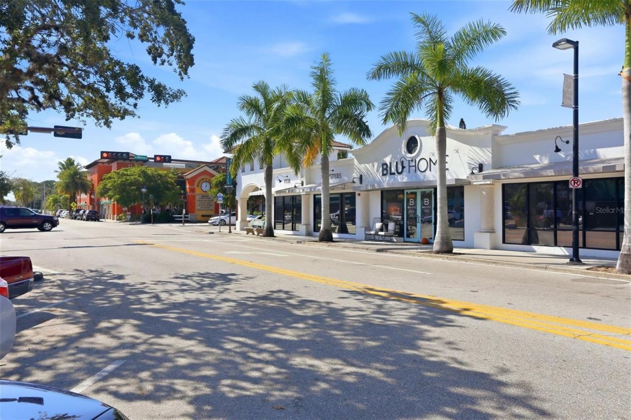 1850 Magnolia Street, Sarasota, FL 34239 Photo