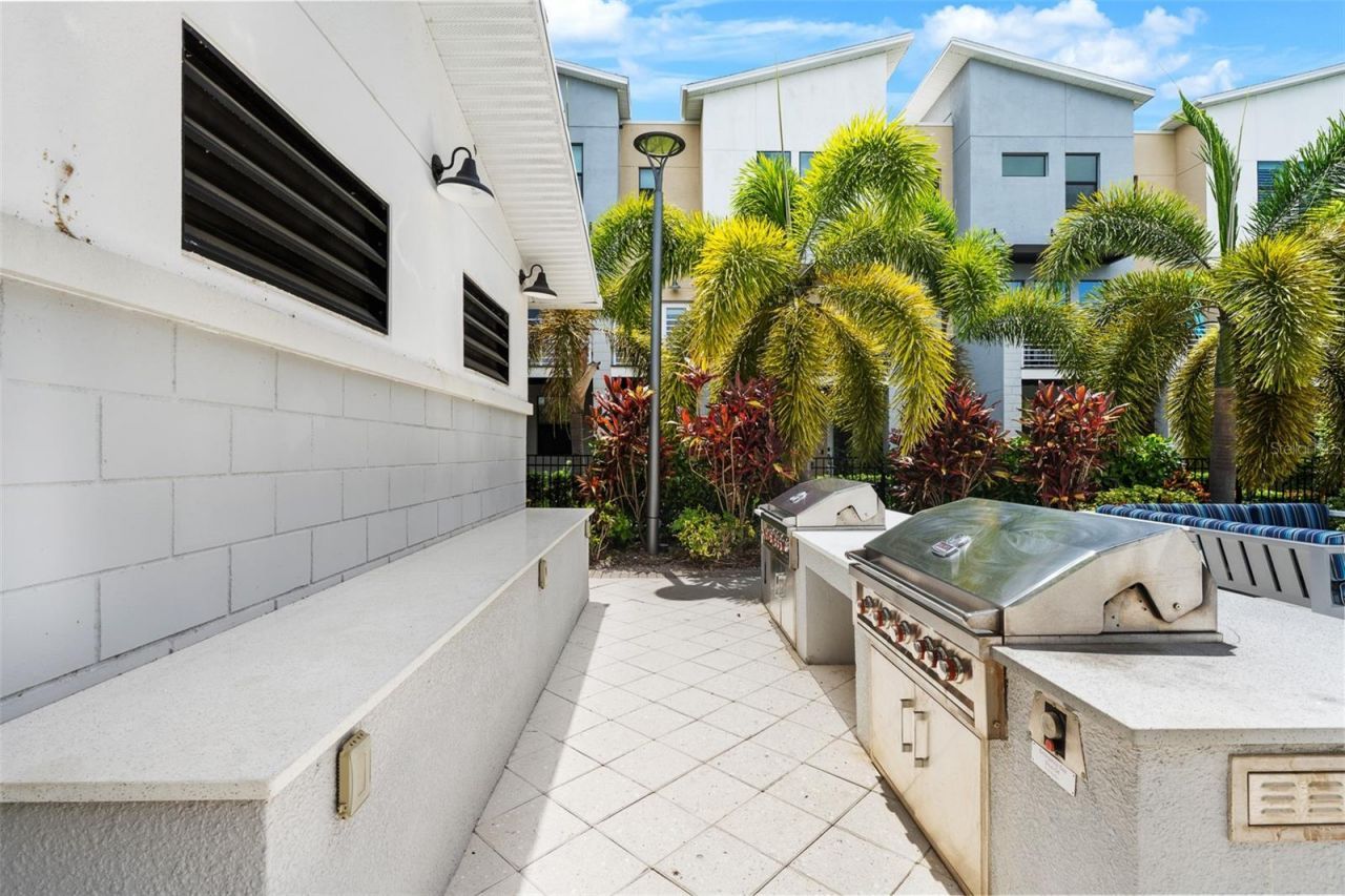2522 12th Terrace N, Saint Petersburg, FL 33713 Photo