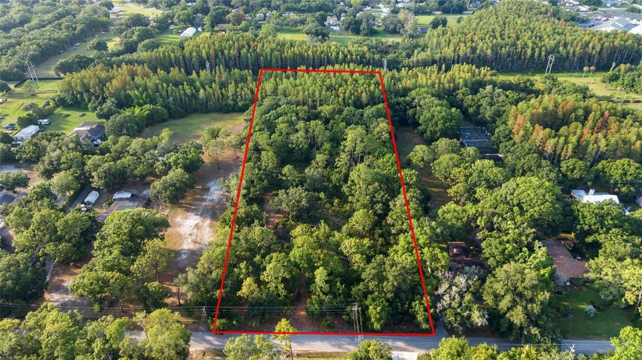 Lake Le Clare Road, Lutz, FL 33558 Main Photo