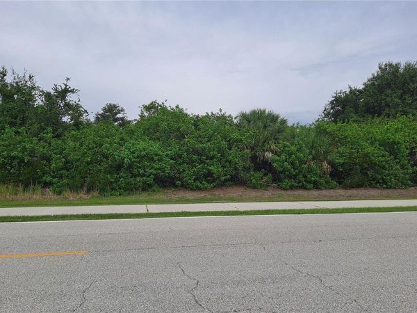 10022 CALUMET BOULEVARD , PORT CHARLOTTE, FL 33981