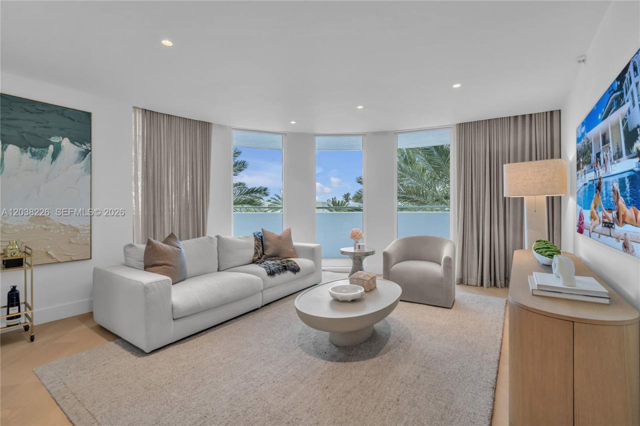 9201 Collins Ave, Unit 422, Surfside, FL 33154 Photo