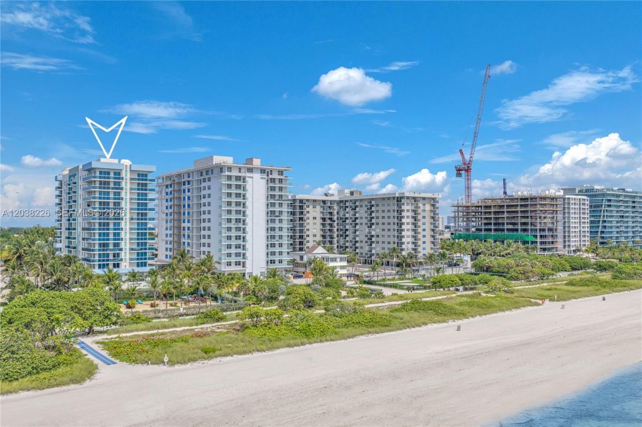 9201 Collins Ave, Unit 422, Surfside, FL 33154 Photo