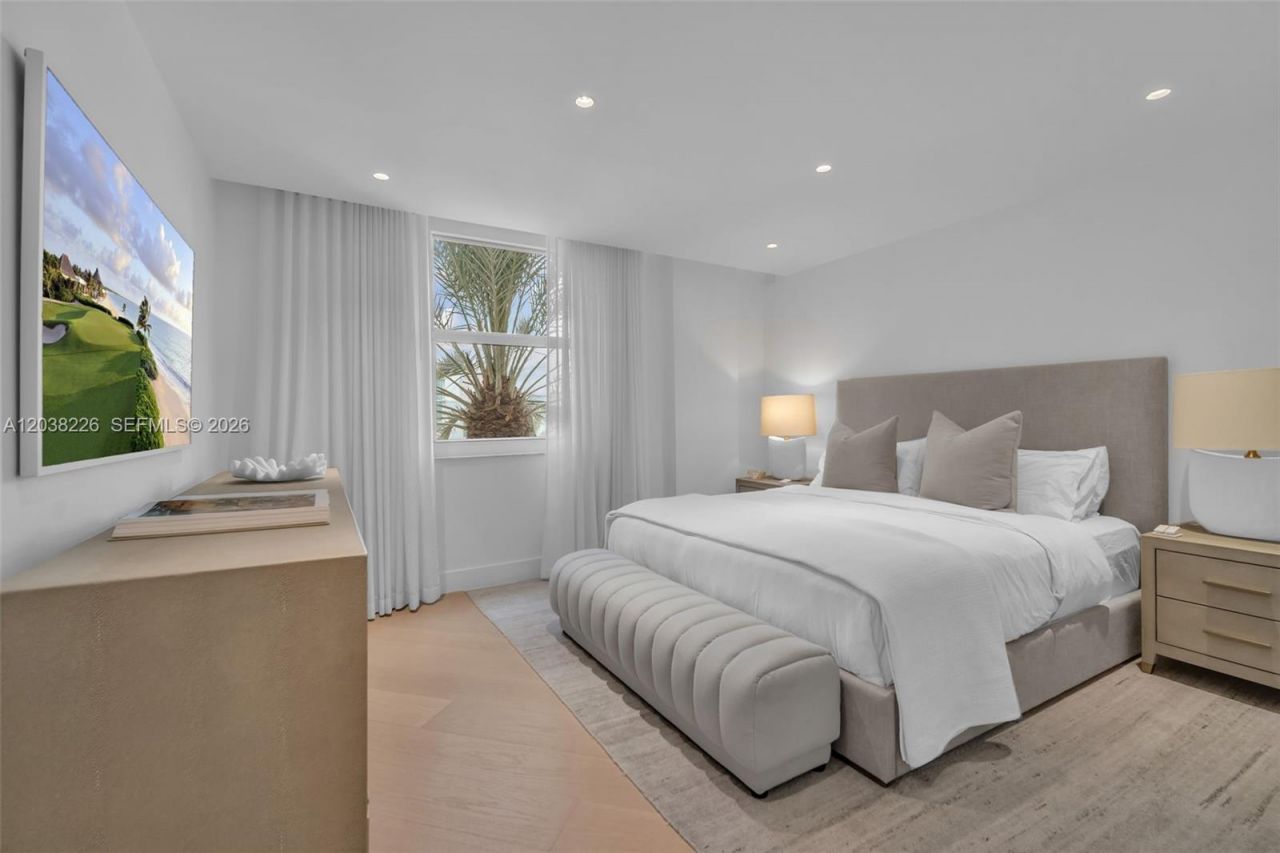 9201 Collins Ave , Unit 422, Surfside, FL 33154 Photo