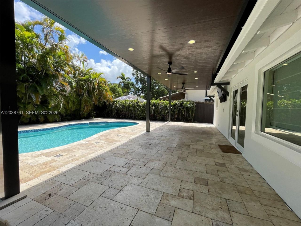6129 SW 28th St , Miami, FL 33155 Photo