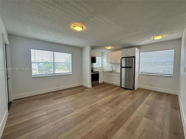 5661 SW 36th Ct, Unit 201, Davie, FL 33314