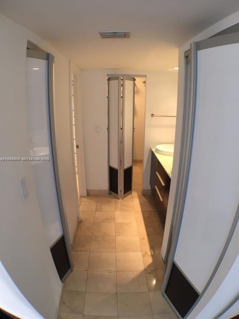 11 Island Ave , Unit 1505, Miami Beach, FL 33139 Photo