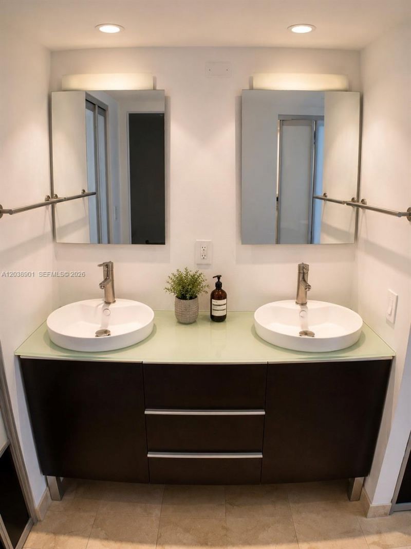 11 Island Ave , Unit 1505, Miami Beach, FL 33139 Photo