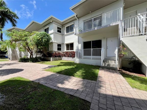 1150 99th St , Unit 6, Bay Harbor Islands, FL 33154