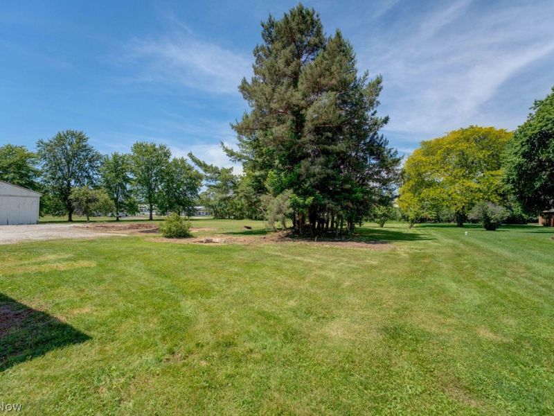 385 S Center Street, Lagrange, OH 44050 Photo 4