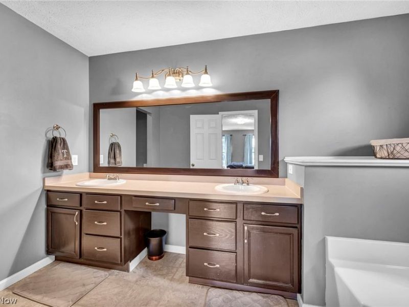 150 W Greenwich Road, Seville, OH 44273 Photo 12