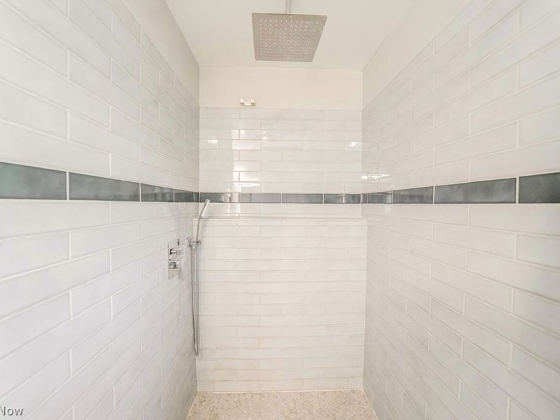 6473 Tanglewood Lane, Seven Hills, OH 44131 Photo 14