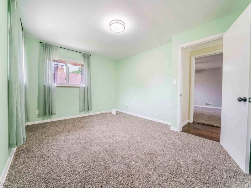 6473 Tanglewood Lane, Seven Hills, OH 44131 Photo 19
