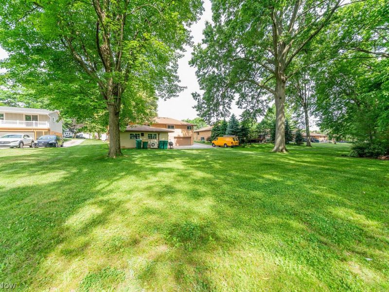 6473 Tanglewood Lane, Seven Hills, OH 44131 Photo 41