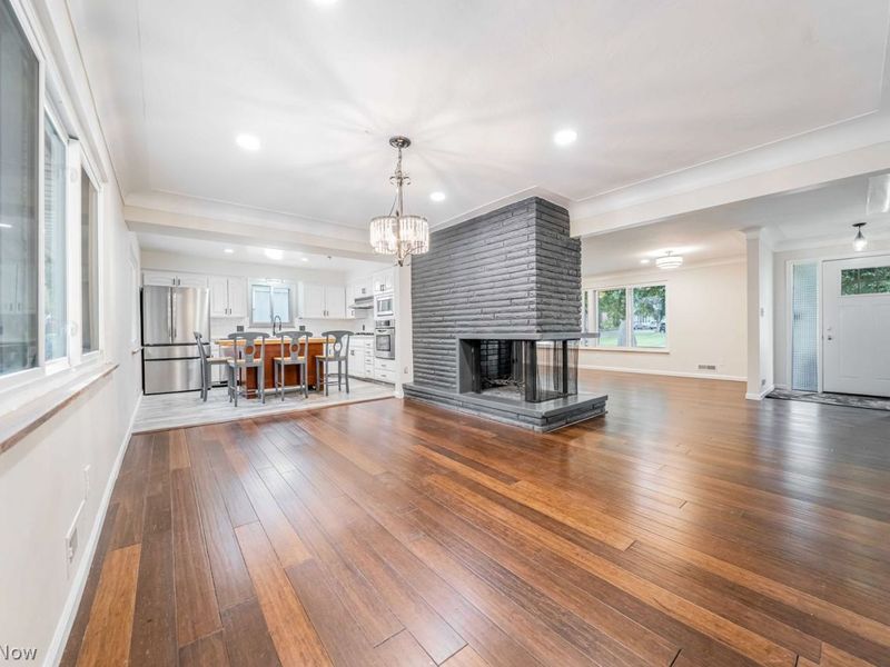 6473 Tanglewood Lane, Seven Hills, OH 44131 Photo 5
