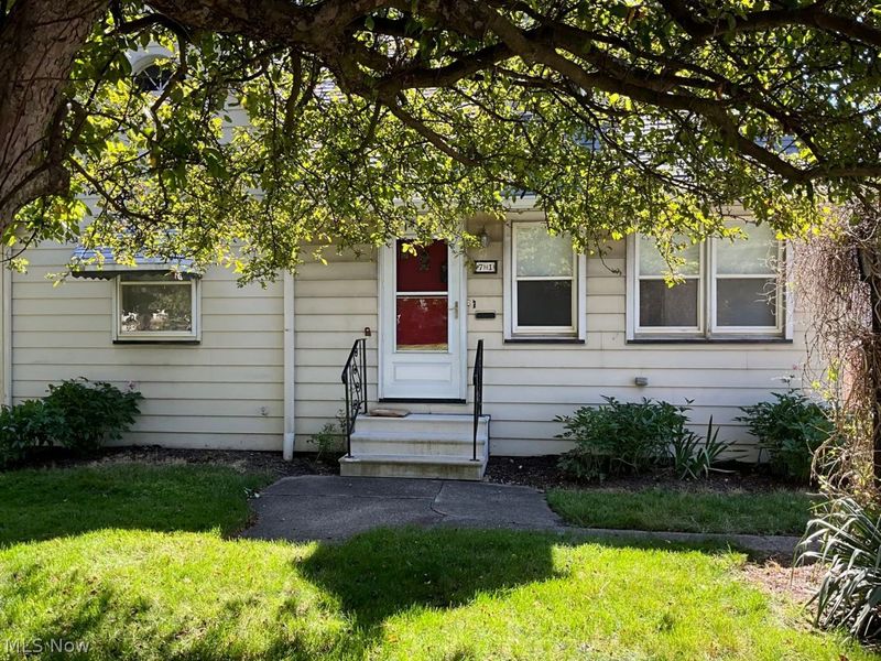 71 N Hawkins Avenue, Akron, OH 44313 Photo 2