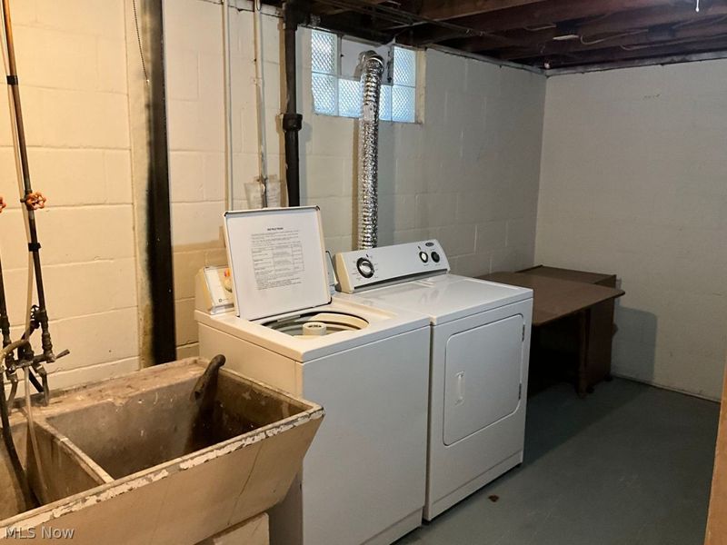 71 N Hawkins Avenue, Akron, OH 44313 Photo 37