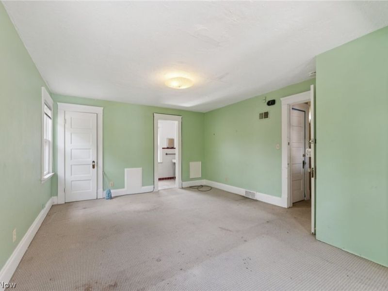 12610 Larchmere Avenue, Cleveland, OH 44120 Photo 32