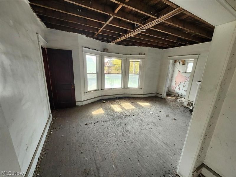 12501 Locke Avenue, Cleveland, OH 44108 Photo 18