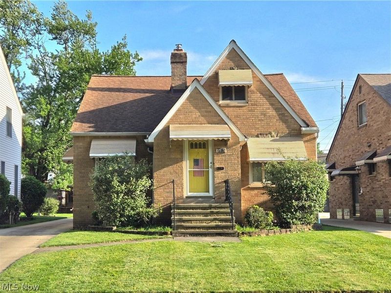 9515 Elsmere Drive, Parma, OH 44130 Photo 1