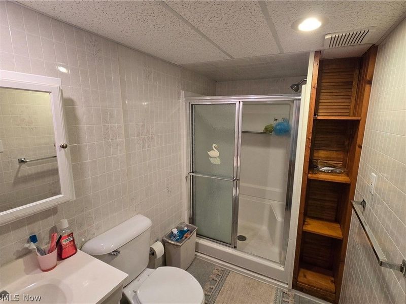 9515 Elsmere Drive, Parma, OH 44130 Photo 20