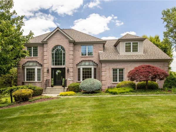 5505 Steeplechase Ct, Bethel Park, PA 15102