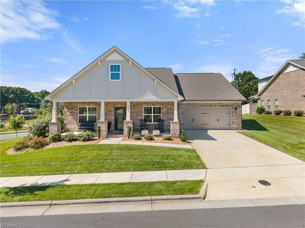 1003 Beechcrest Drive , Kernersville, NC 27284