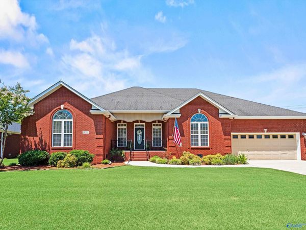14002 Baymont Drive, Huntsville, AL 35803
