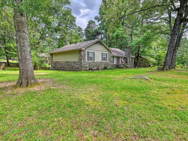 1 Ivy Circle , Arkadelphia, AR 71923