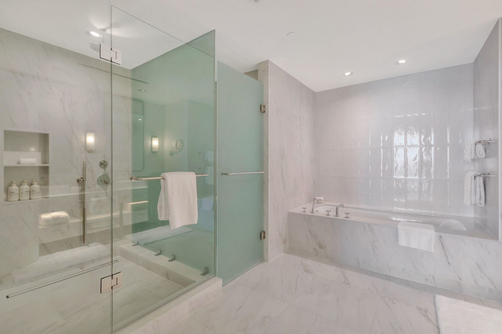 525 N Fort Lauderdale Beach Boulevard, Unit 602, Fort Lauderdale, FL 33304 Photo