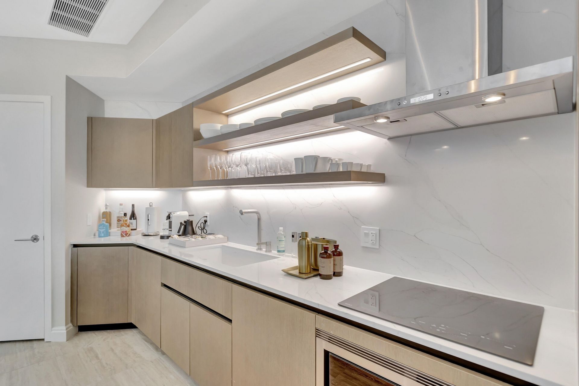 525 N Fort Lauderdale Beach Boulevard, Unit 1605, Fort Lauderdale, FL 33304 Photo