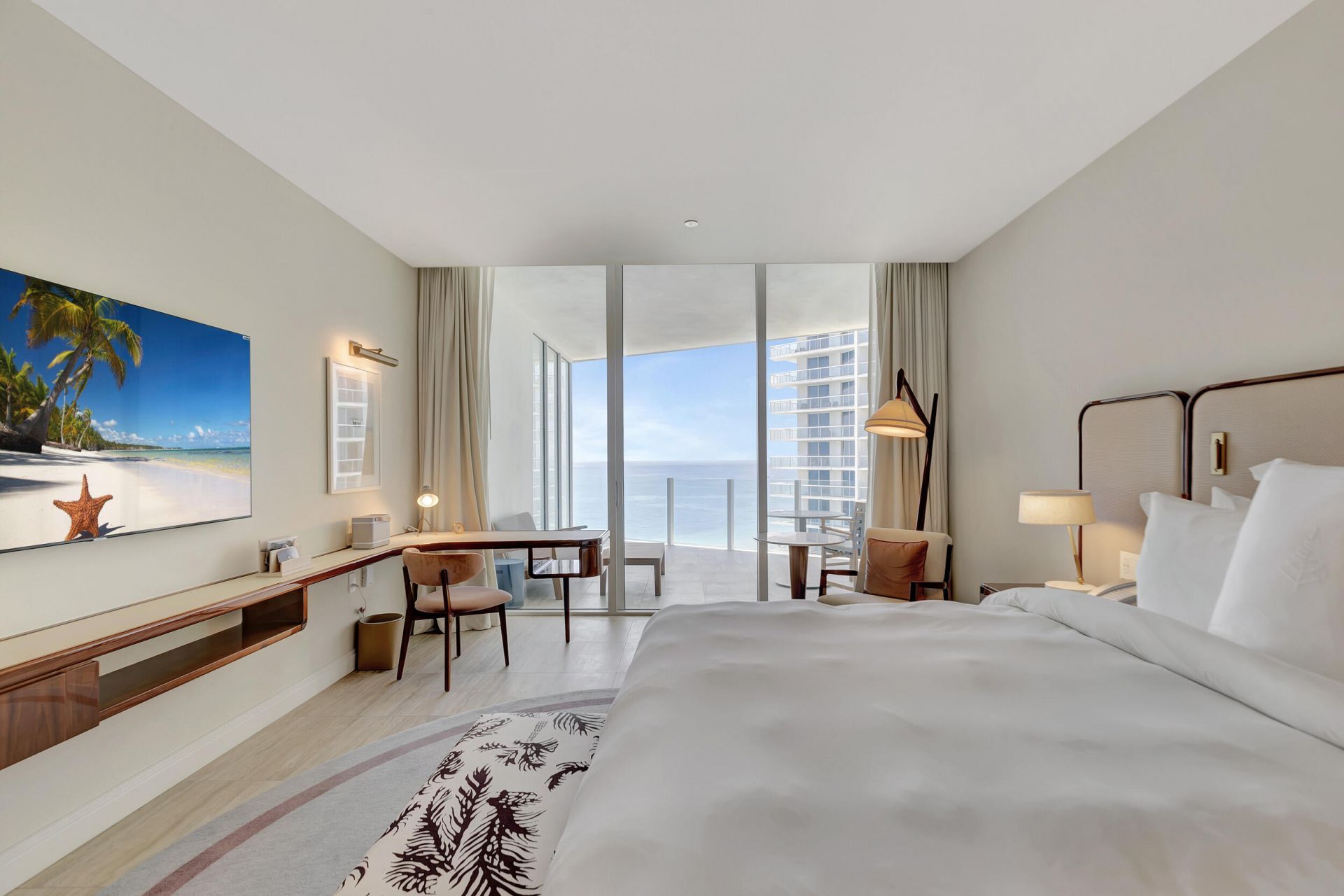 525 N Fort Lauderdale Beach Boulevard, Unit 1605, Fort Lauderdale, FL 33304 Photo