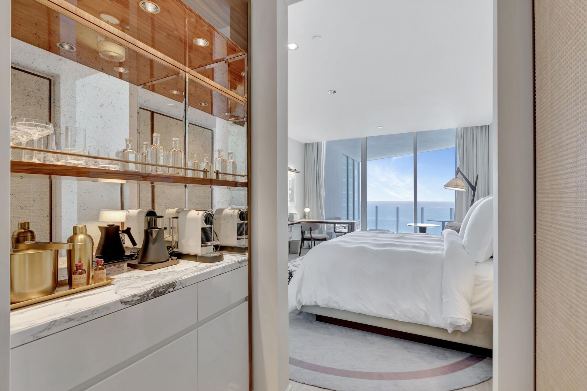 525 N Fort Lauderdale Beach Boulevard, Unit 1605, Fort Lauderdale, FL 33304 Photo