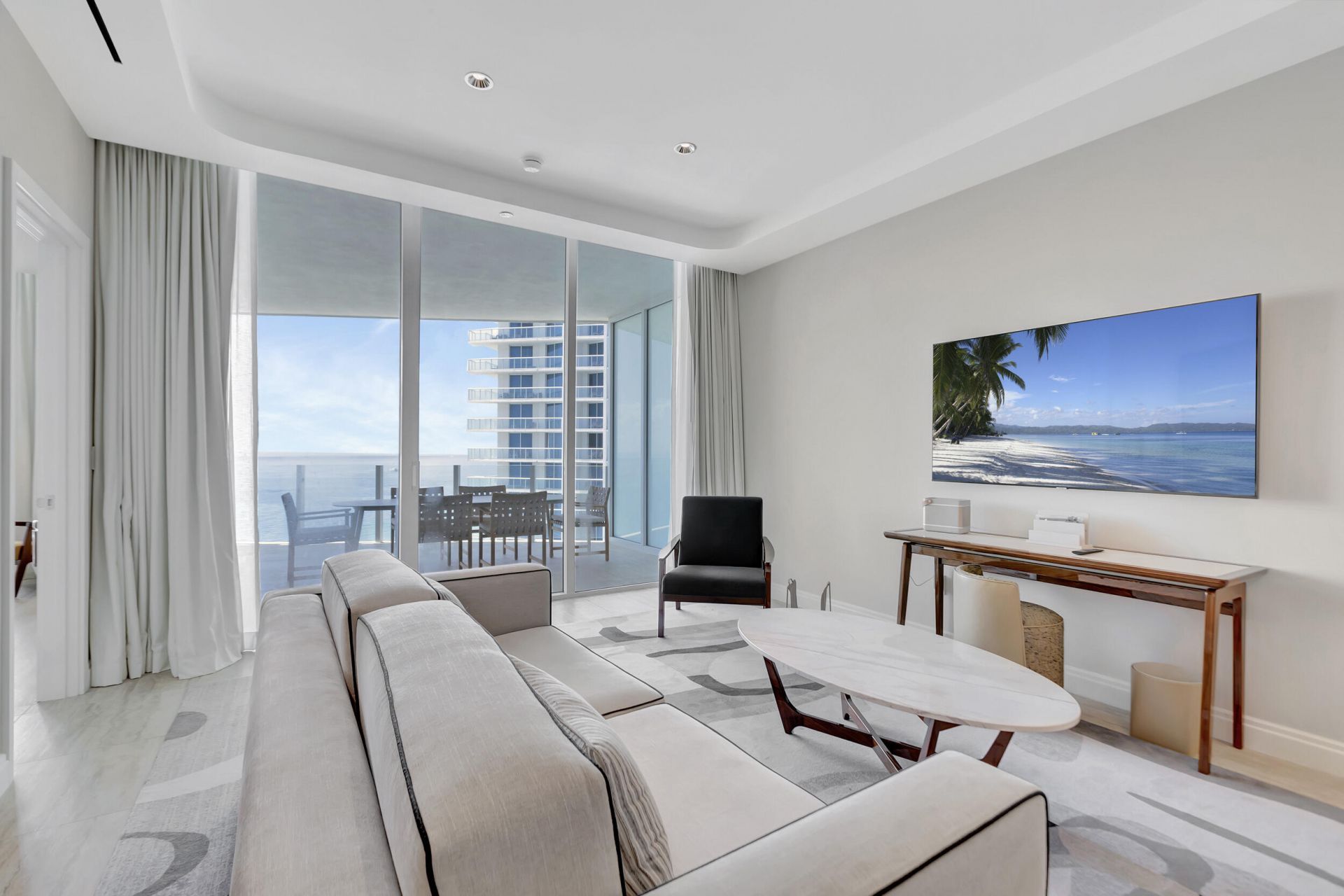 525 N Fort Lauderdale Beach Boulevard, Unit 1605, Fort Lauderdale, FL 33304 Photo