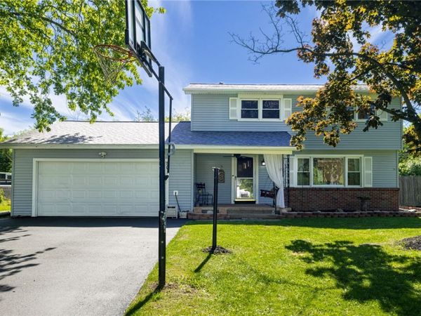 501 Bridgewood Drive, Rochester, NY 14612