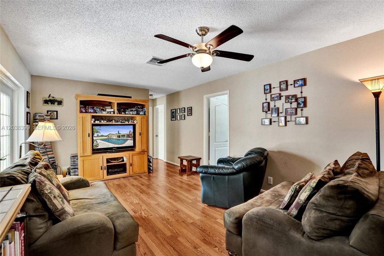 8529 NW 20th Ct , Coral Springs, FL 33071 Photo