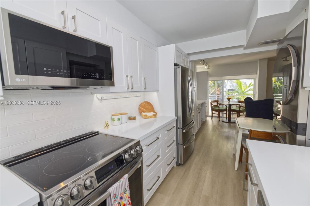 5838 SW 74th Ter, Unit 317, South Miami, FL 33143 Photo