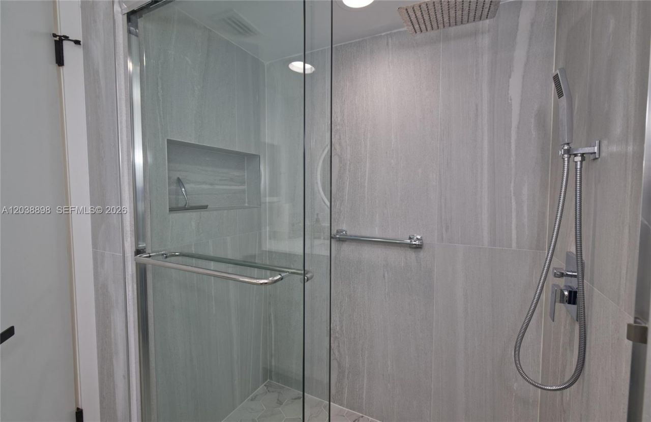 5838 SW 74th Ter, Unit 317, South Miami, FL 33143 Photo