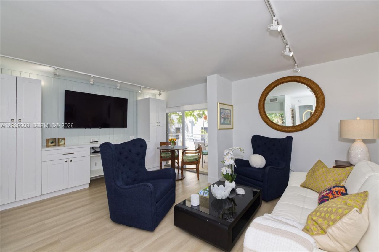 5838 SW 74th Ter , Unit 317, South Miami, FL 33143 Photo