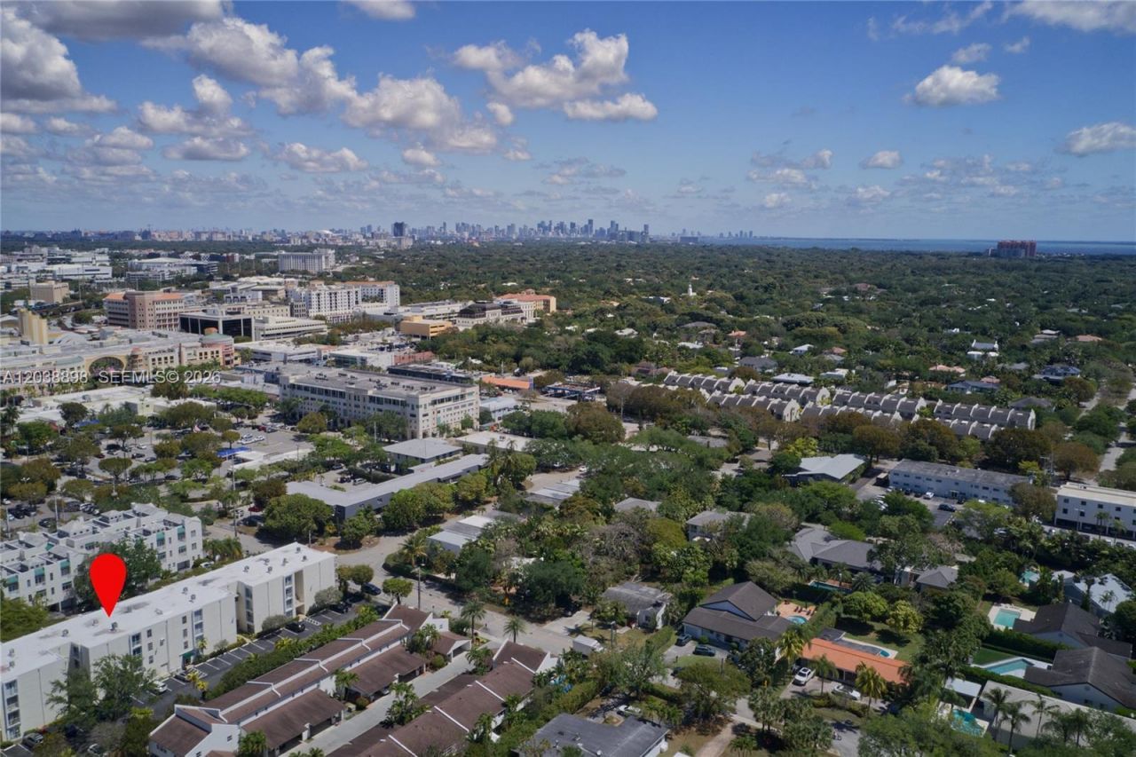 5838 SW 74th Ter, Unit 317, South Miami, FL 33143 Photo