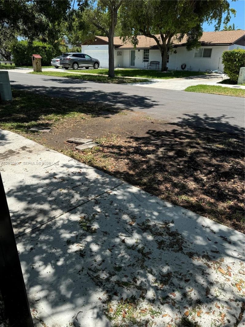 8275 SW 205th, Cutler Bay, FL 33189 Photo