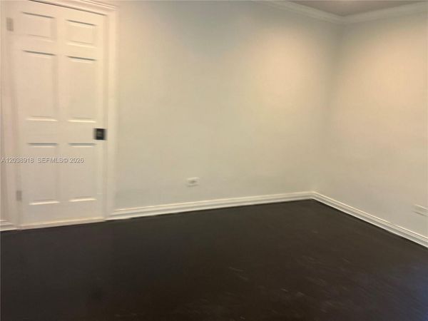 8260 Byron Ave , Unit 5, Miami Beach, FL 33141