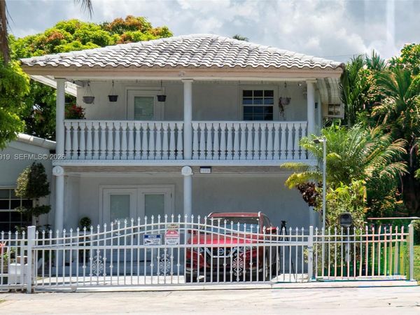 16990 NE 5th Ct , Unit 1, North Miami Beach, FL 33162